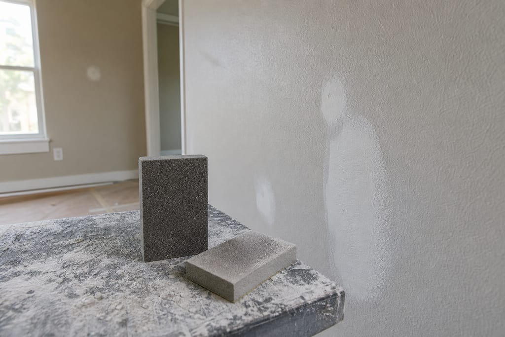 Sanding sponges for edge blending photo